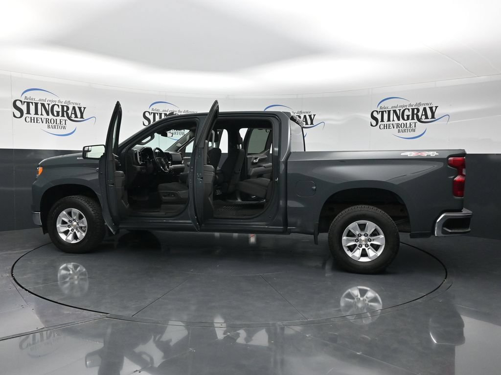 Certified 2025 Chevrolet Silverado 1500 LT AWD/4WD image 40
