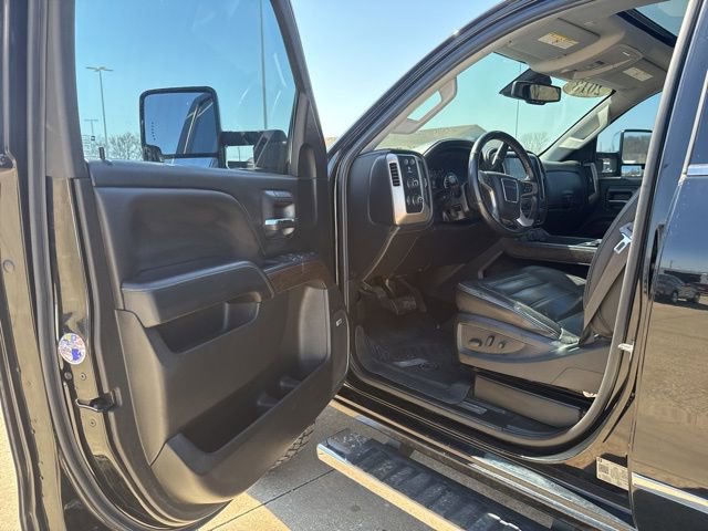 Used 2018 GMC Sierra 2500 Denali w/ Duramax Plus Package image 12
