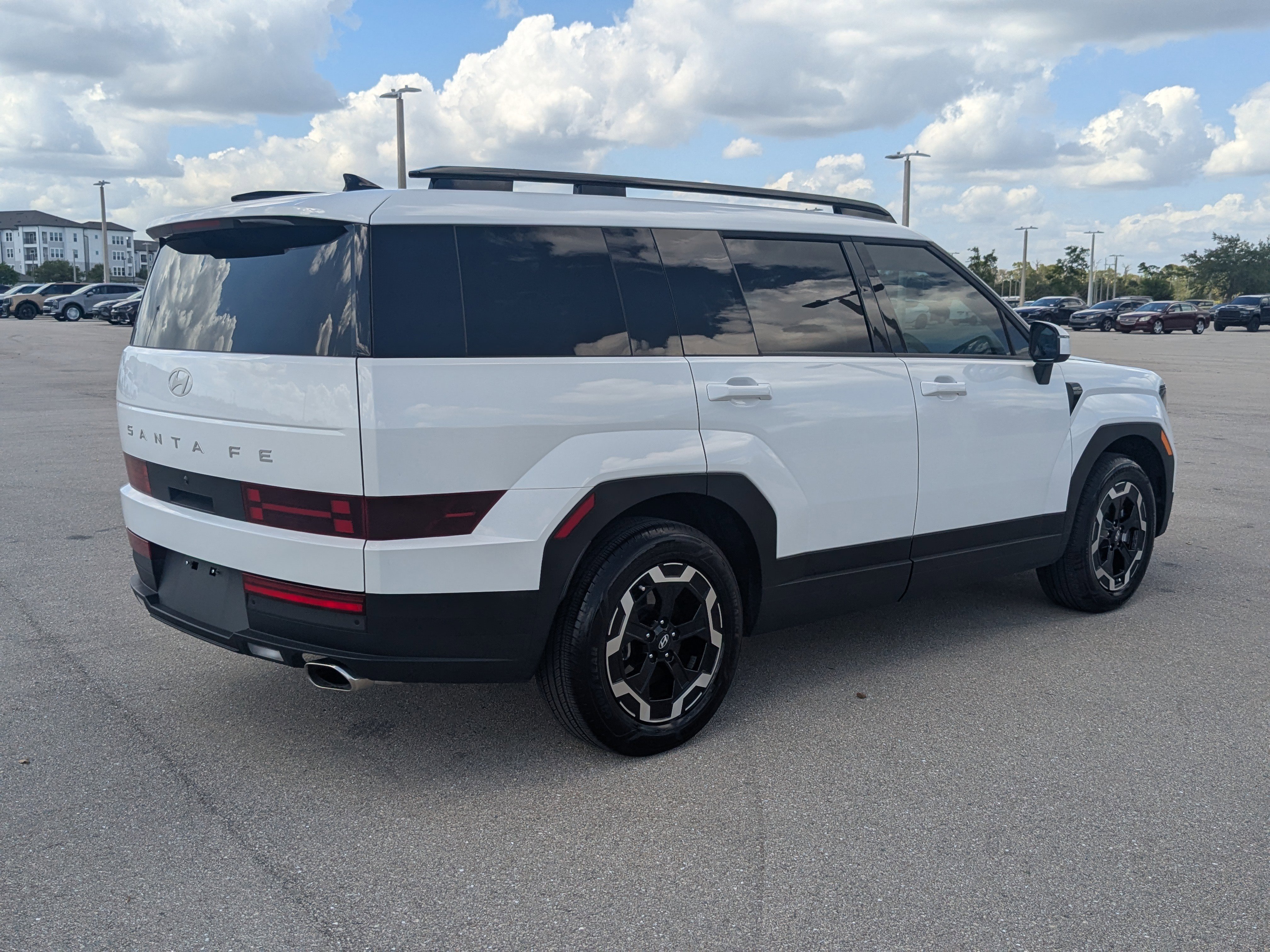 Used 2024 Hyundai Santa Fe SEL image 5
