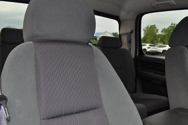 Used 2009 Chevrolet Silverado 2500 LT w/ Exterior Plus Package AWD/4WD image 21