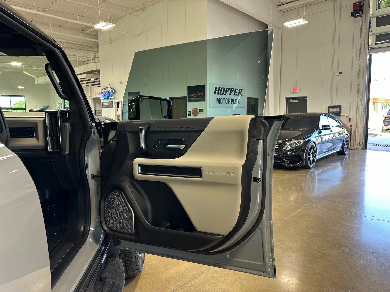 Used 2026 GMC Hummer EV SUV AWD/4WD image 47