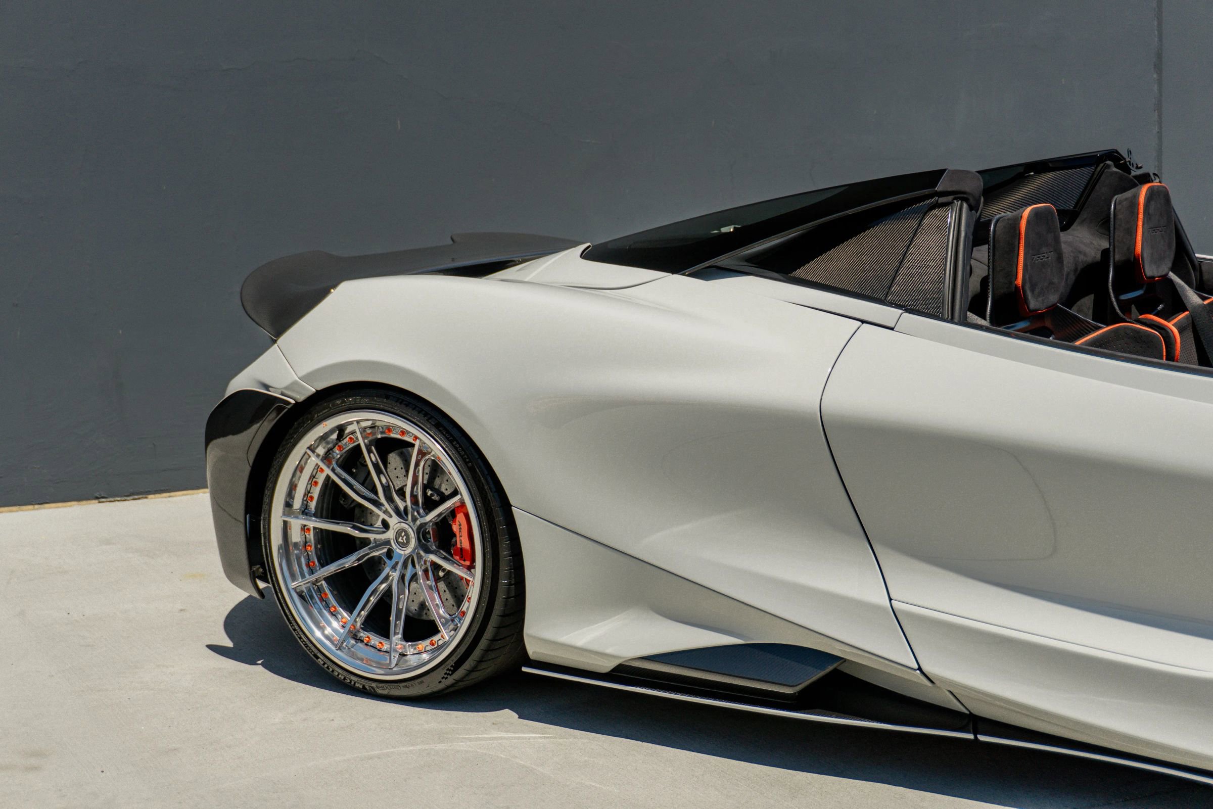 Used 2022 McLaren 765LT RWD image 40