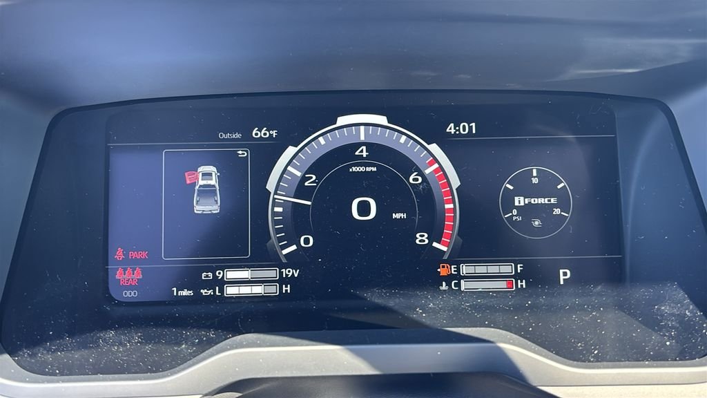 New 2026 Toyota Tundra Platinum w/ TRD Off-Road Package AWD/4WD image 18