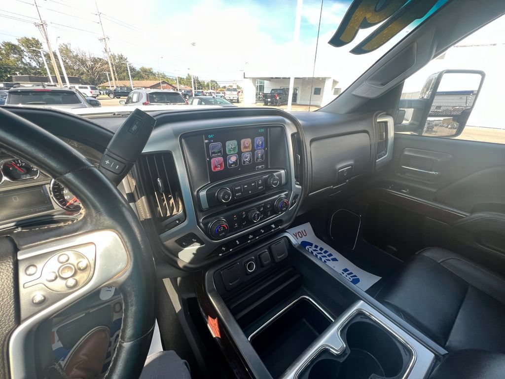 Used 2019 GMC Sierra 2500 SLT AWD/4WD image 23