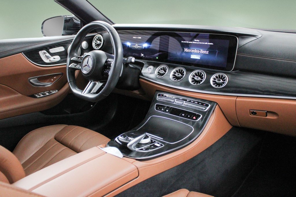 Used 2023 Mercedes-Benz E 450 Cabriolet image 21