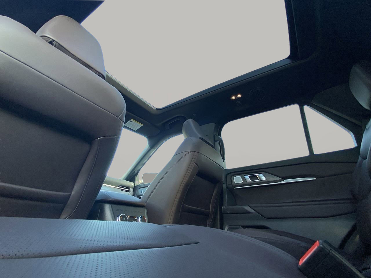 New 2026 Ford Explorer Platinum RWD image 12