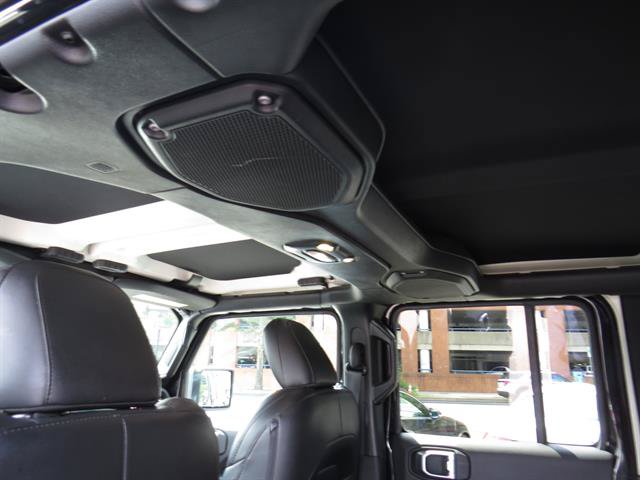 Used 2020 Jeep Wrangler Unlimited Sahara AWD/4WD image 22