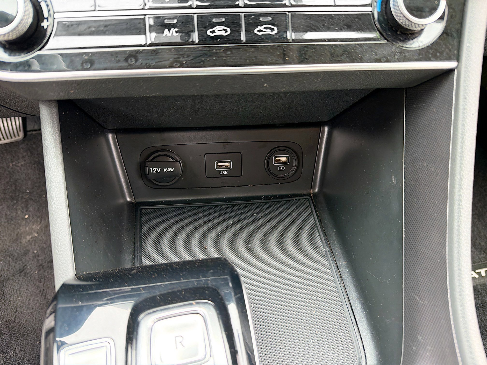 Used 2023 Hyundai Sonata SE w/ Preferred Accessory Package image 25