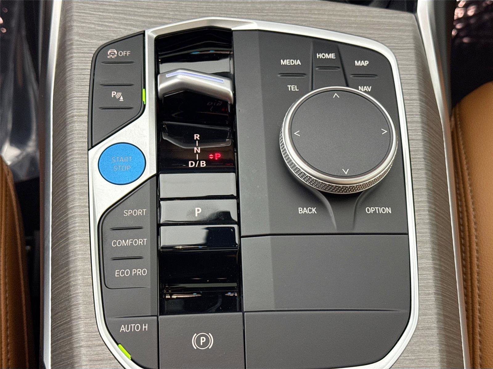 Used 2025 BMW i4 eDrive40 w/ Premium Package image 29