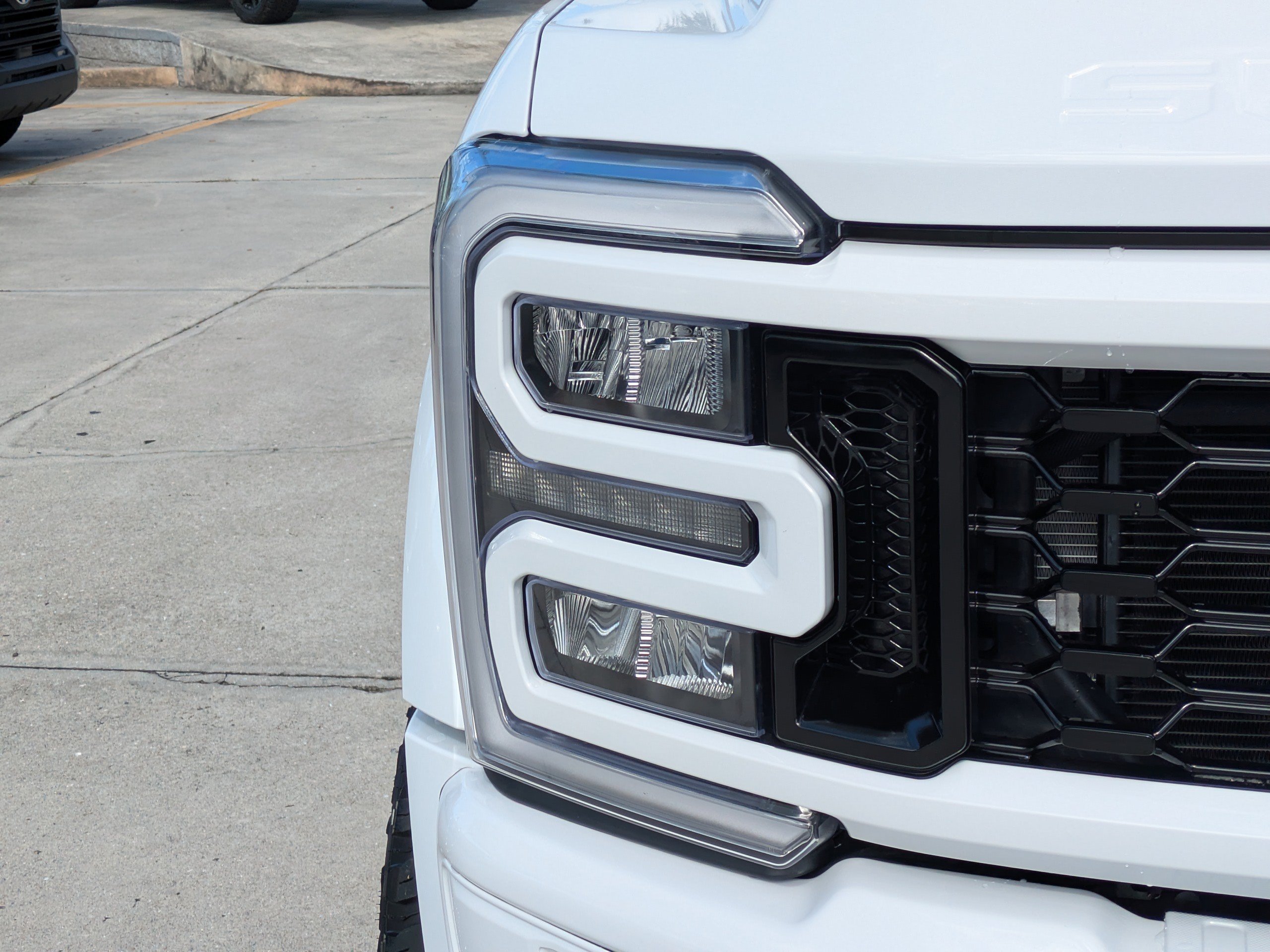 Used 2026 Ford F450 Lariat AWD/4WD image 9