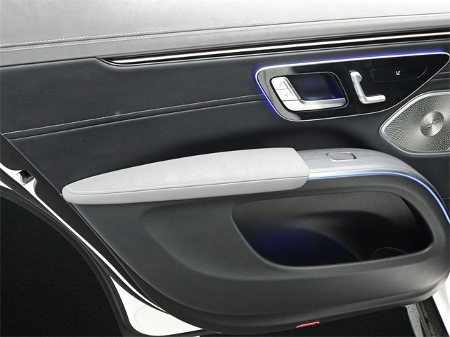 Used 2023 Mercedes-Benz EQS 580 4MATIC SUV image 13