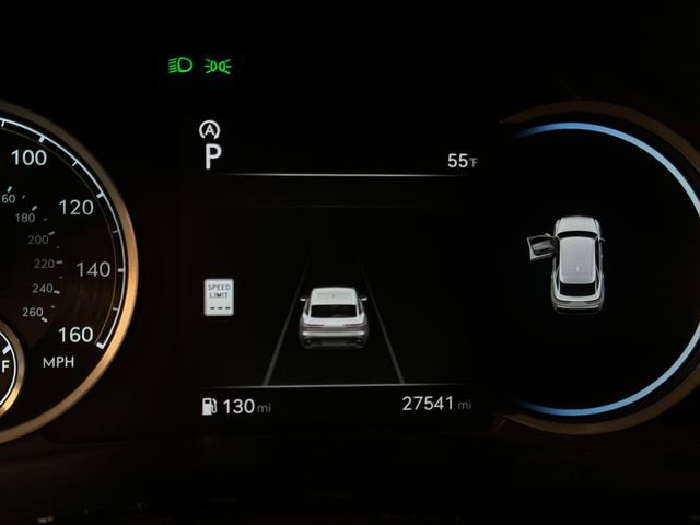 Used 2025 Genesis GV70 2.5T image 14