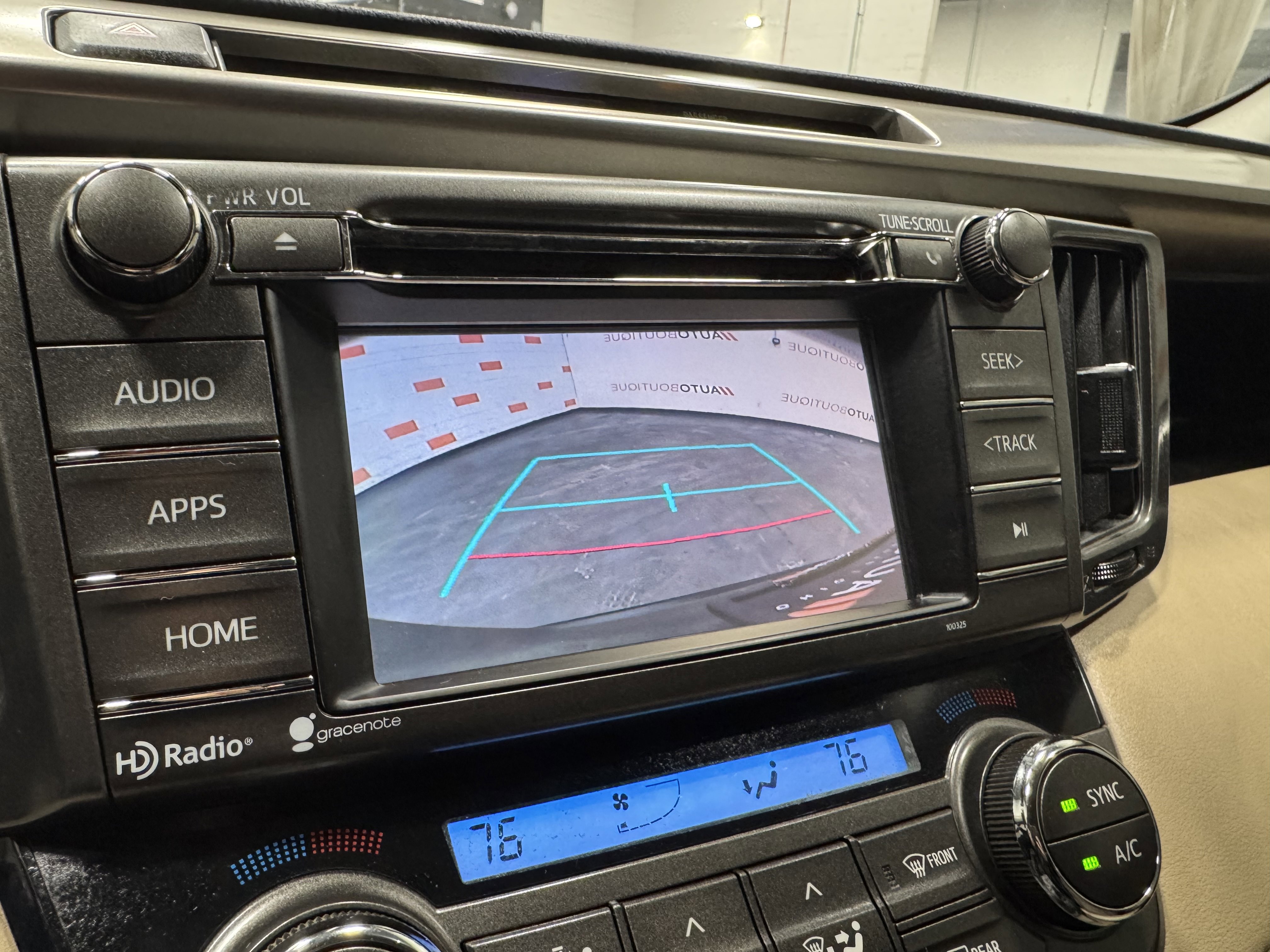 Used 2014 Toyota RAV4 XLE image 4