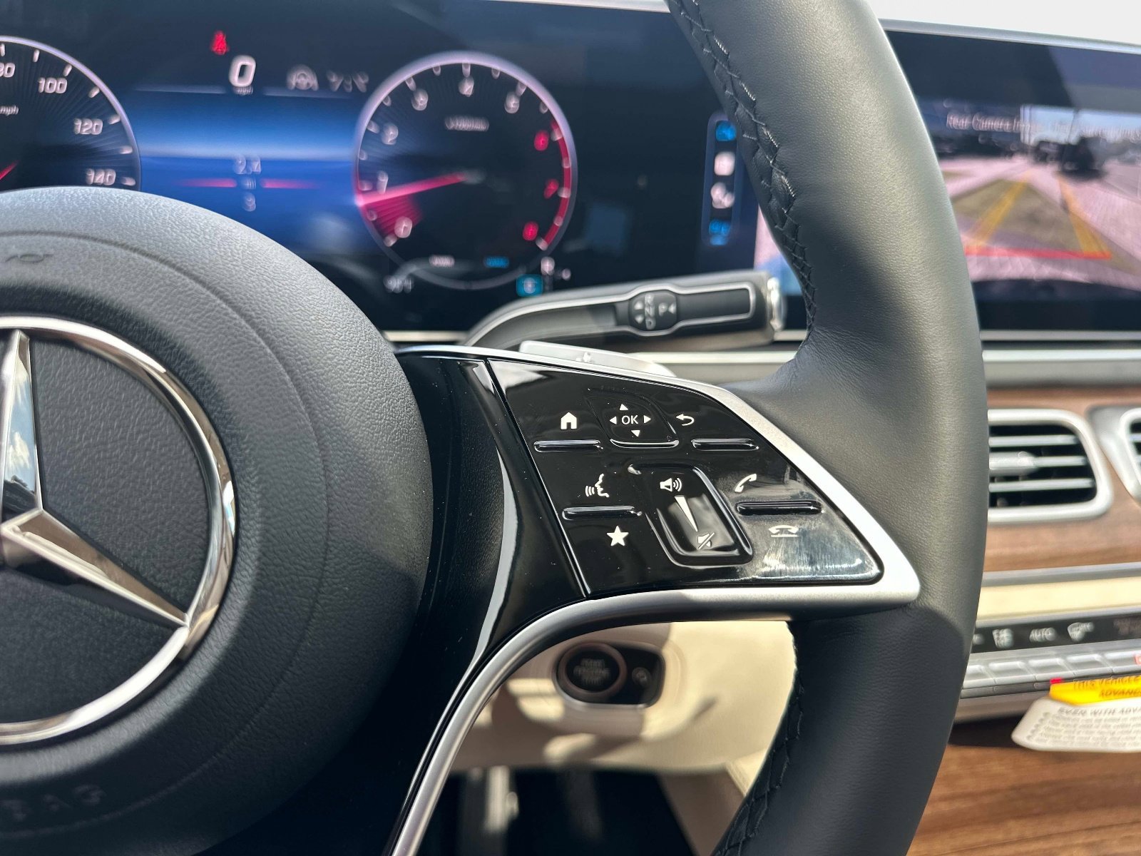 New 2026 Mercedes-Benz GLE 450 4MATIC image 32