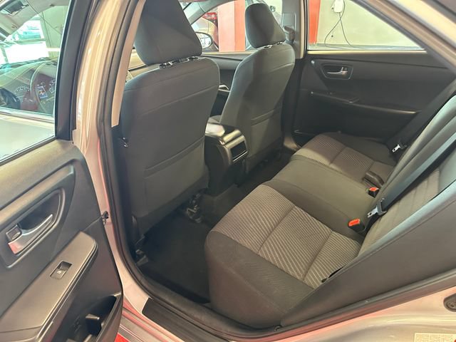 Used 2016 Toyota Camry LE FWD image 13