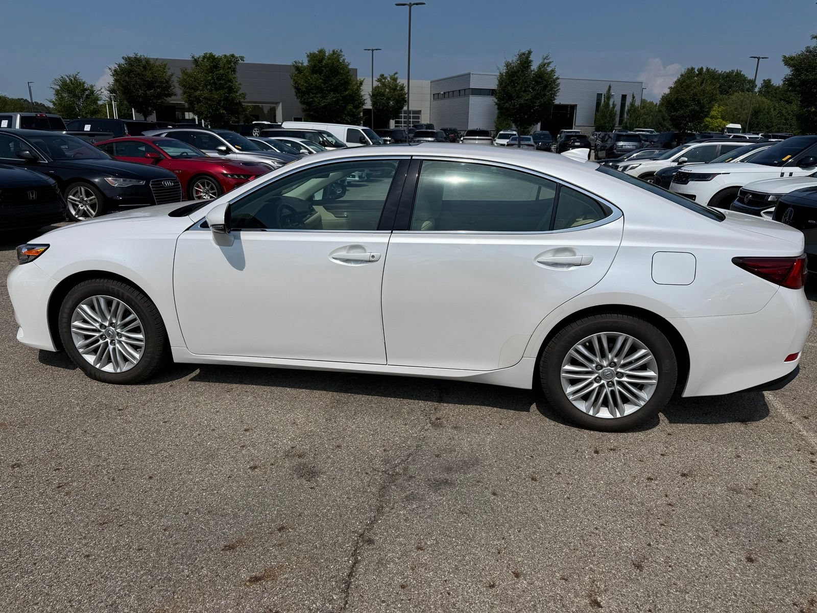 Used 2018 Lexus ES 350 w/ Premier Package FWD image 8