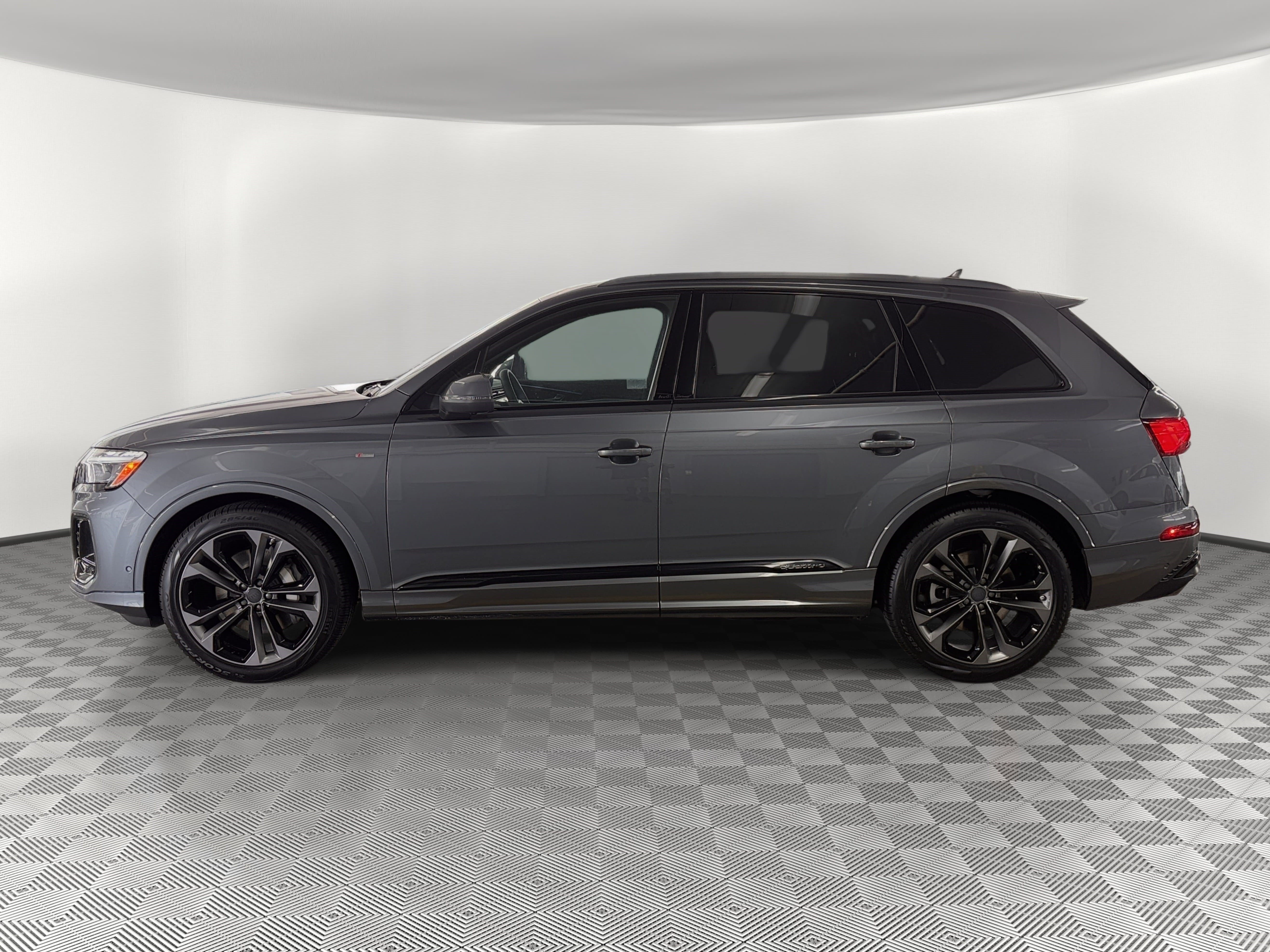 New 2026 Audi Q7 Premium Plus AWD/4WD image 2