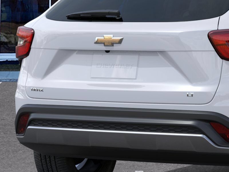 New 2026 Chevrolet Trax LT w/ LT Convenience Package FWD image 14