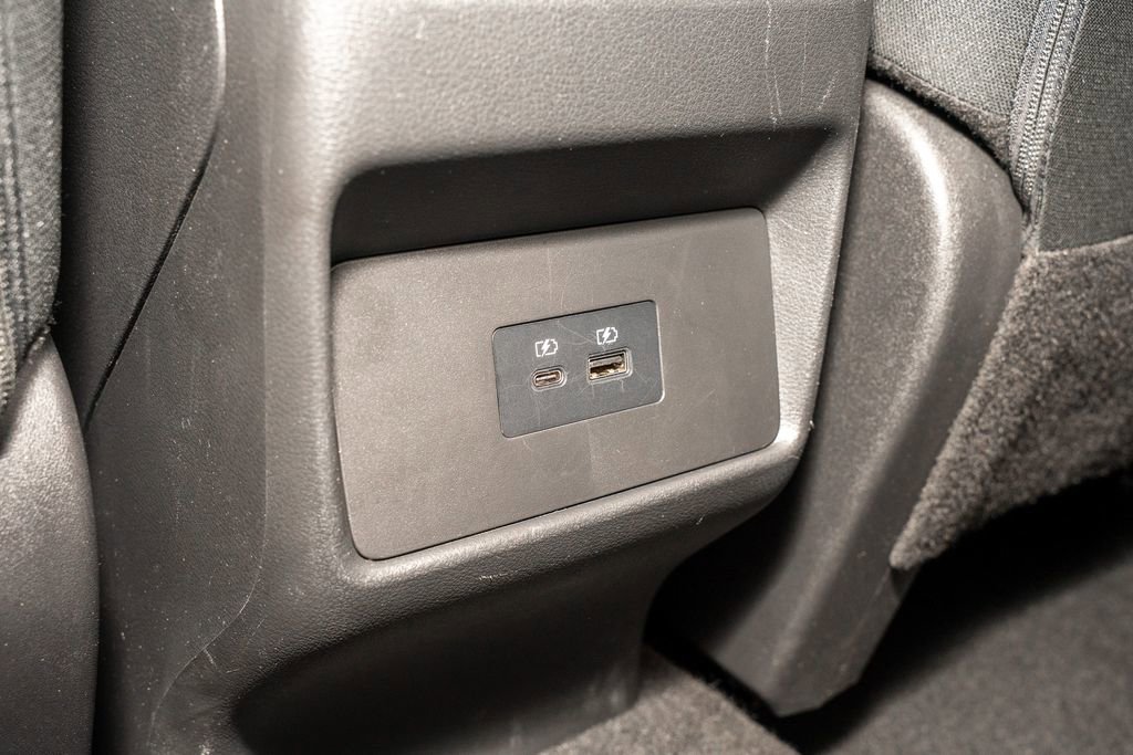 Used 2023 Nissan Rogue SV image 7