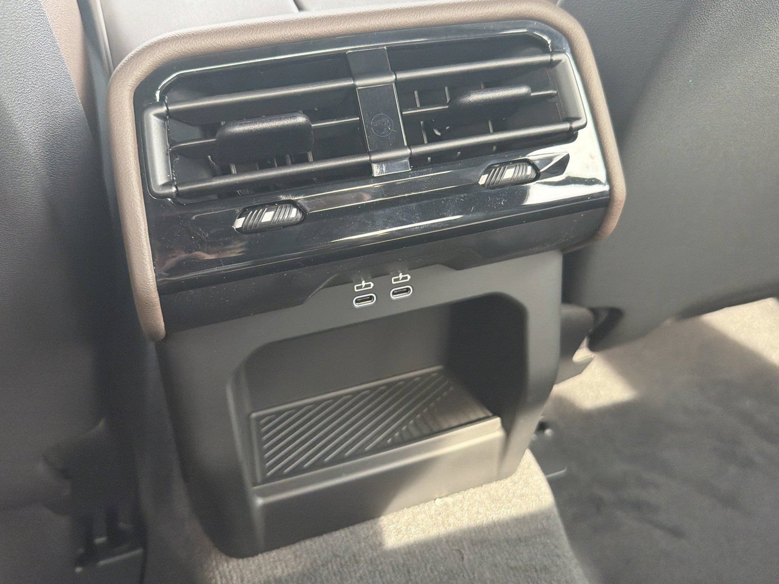 New 2027 BMW i5 eDrive40 w/ Premium Package RWD image 18