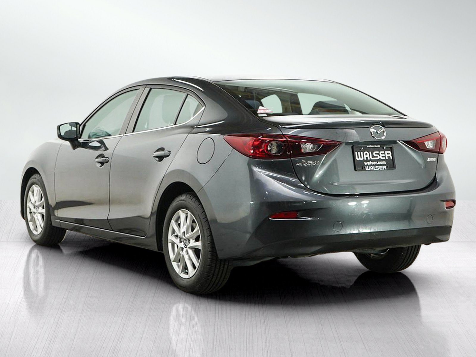 Used 2014 MAZDA MAZDA3 i Touring FWD image 3