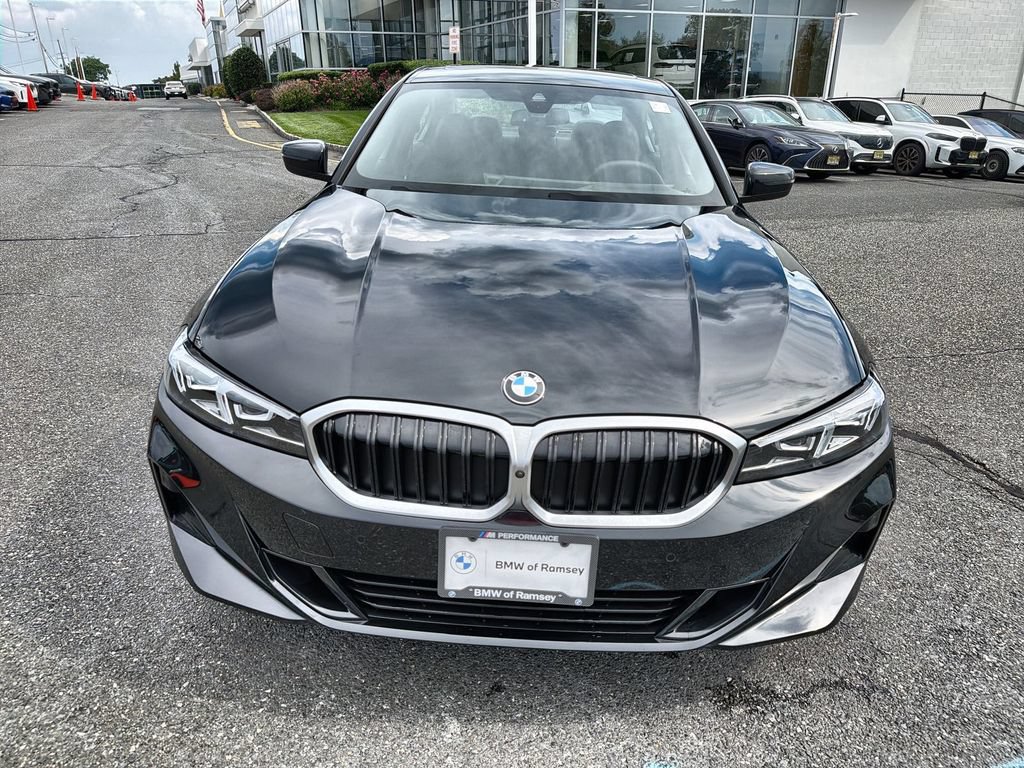 Used 2026 BMW 330i xDrive Sedan w/ Premium Package AWD/4WD image 14