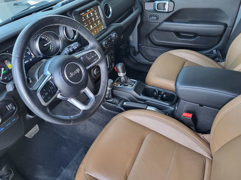 Used 2023 Jeep Wrangler Sahara w/ Cold Weather Group image 13