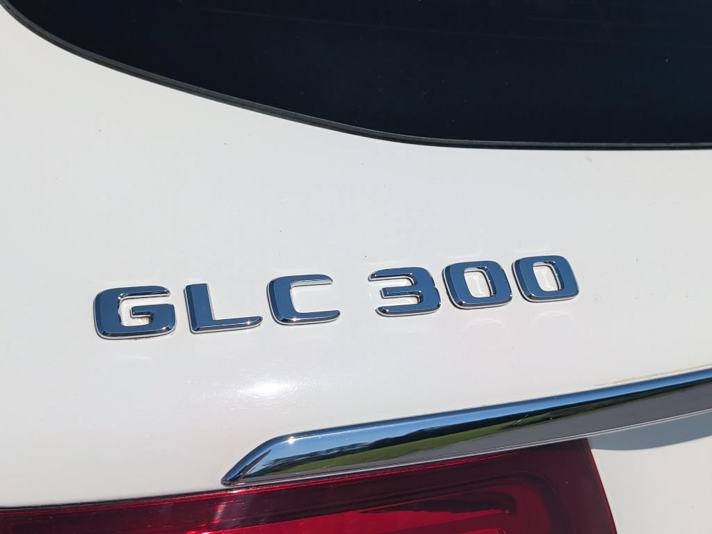 Used 2019 Mercedes-Benz GLC 300 image 16