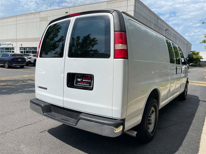 Used 2007 Chevrolet Express 3500 Extended RWD image 28