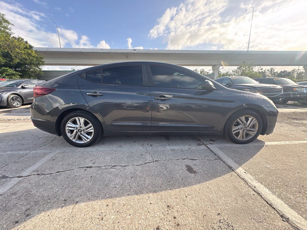 Used 2020 Hyundai Elantra SEL FWD image 2