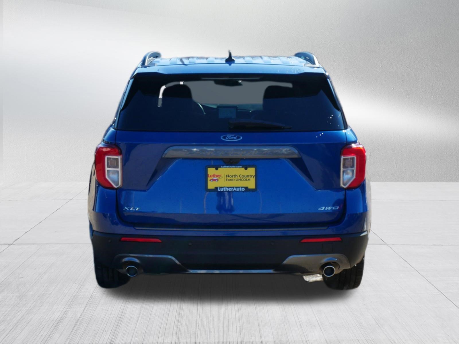 Certified 2022 Ford Explorer XLT w/ Equipment Group 202A image 6