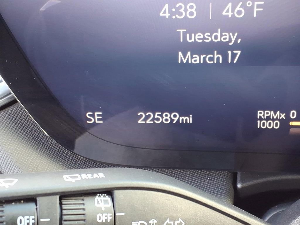 Used 2025 Buick Enclave Preferred image 24