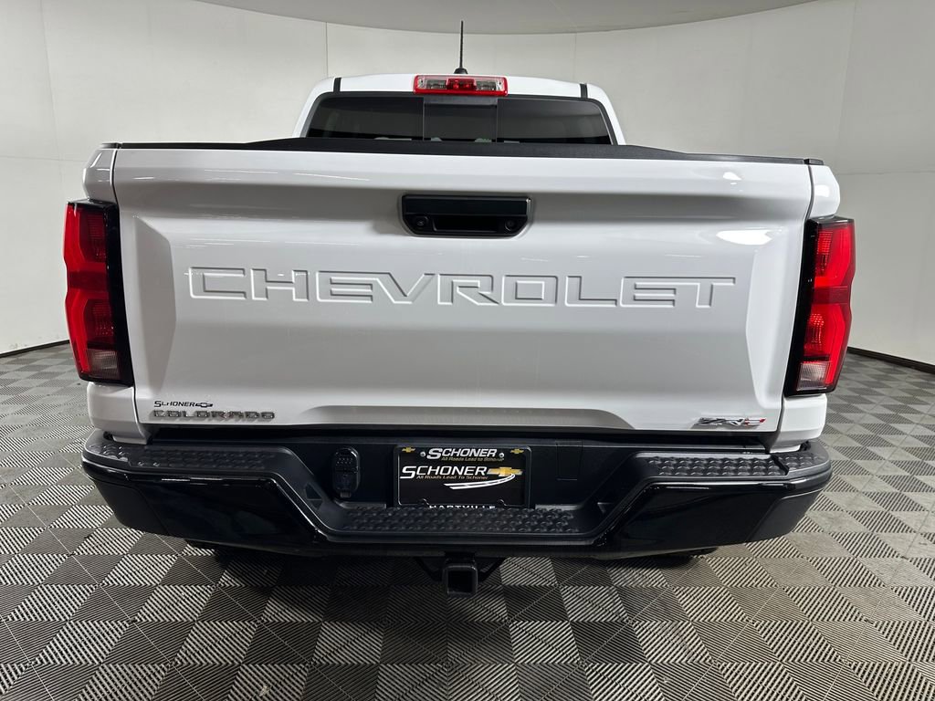 Used 2024 Chevrolet Colorado ZR2 AWD/4WD image 4