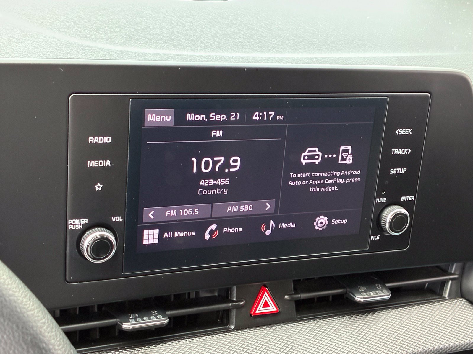 Used 2024 Kia Sportage LX FWD image 23