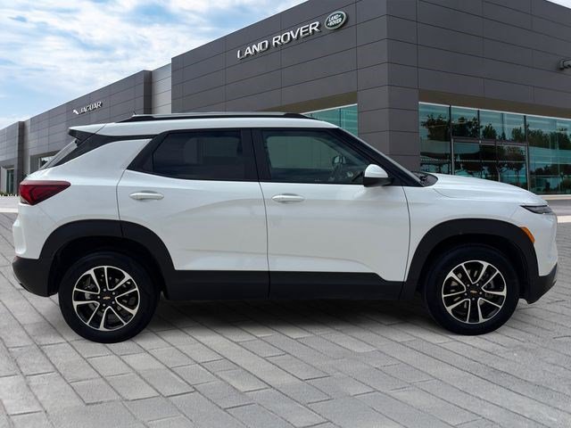 Used 2025 Chevrolet TrailBlazer LT AWD/4WD image 6