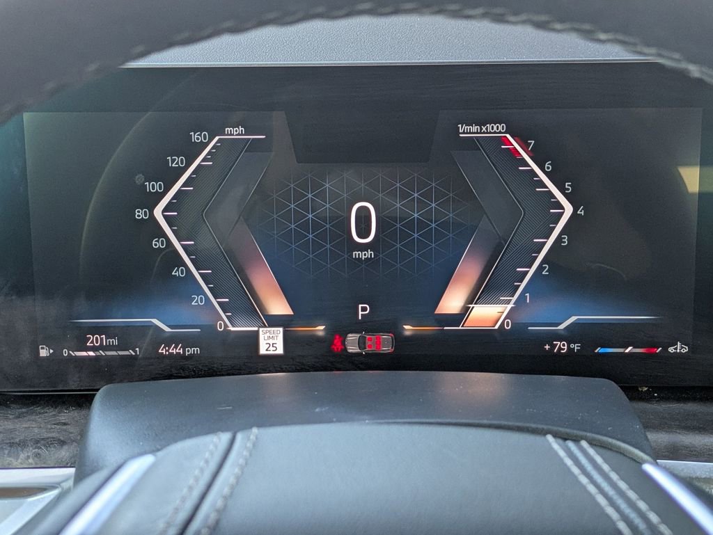 Used 2025 BMW X5 xDrive40i w/ Executive Package image 19