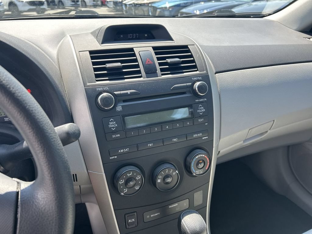 Used 2013 Toyota Corolla L FWD image 20