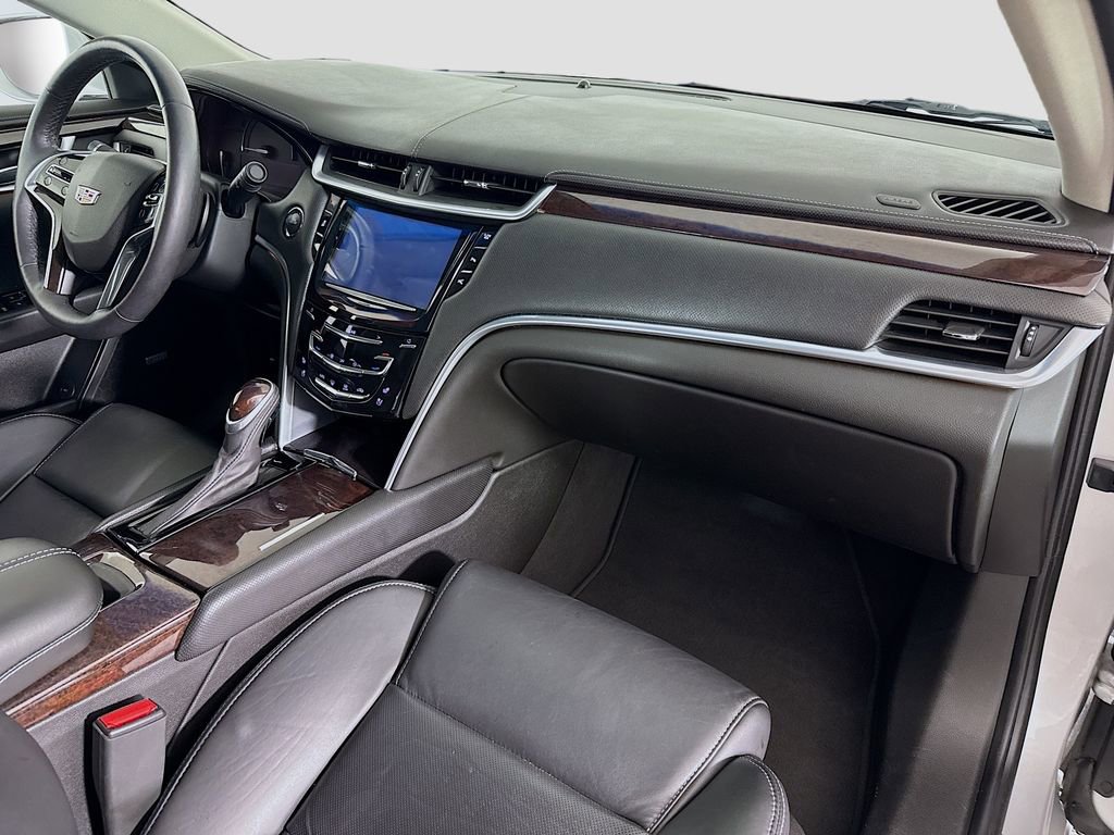 Used 2017 Cadillac XTS Luxury image 29