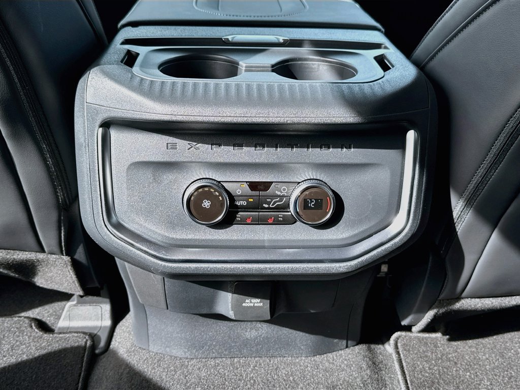 New 2027 Ford Expedition Platinum RWD image 26