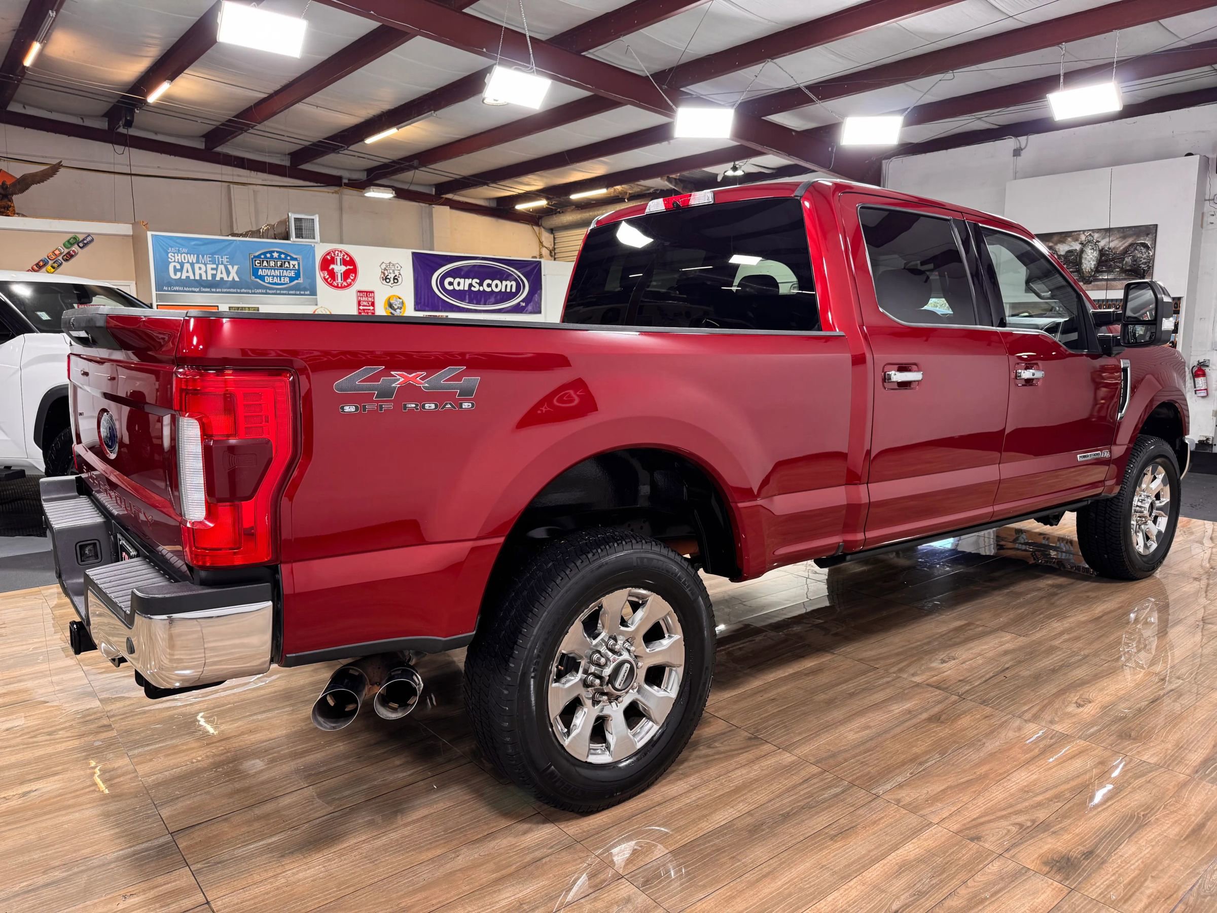 Used 2019 Ford F250 Lariat w/ Lariat Ultimate Package AWD/4WD image 5