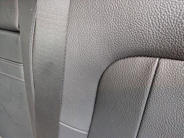 Used 2023 Mercedes-Benz GLB 250 image 13