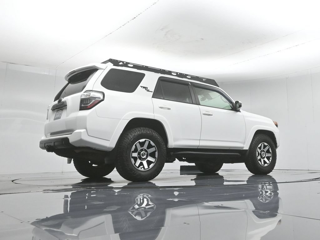 Used 2022 Toyota 4Runner TRD Off-Road AWD/4WD image 51
