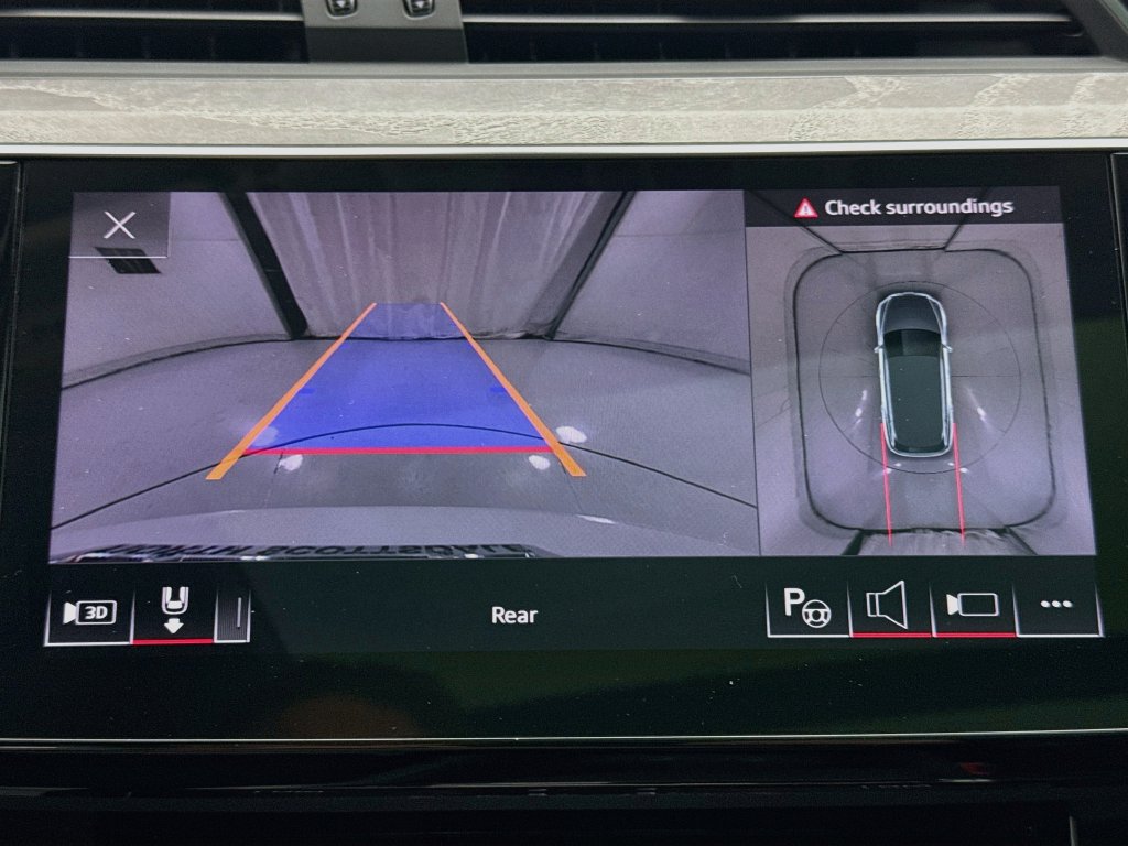 Certified 2024 Audi Q8 e-tron Prestige AWD/4WD image 15