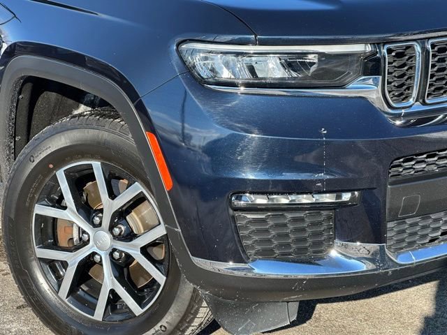 Used 2023 Jeep Grand Cherokee L Limited image 11