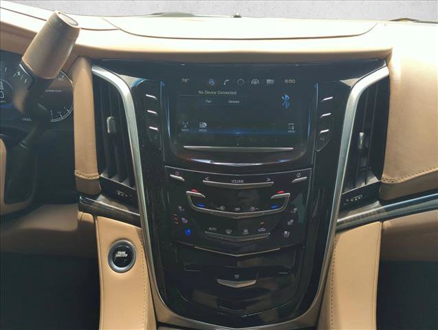 Used 2020 Cadillac Escalade ESV Platinum AWD/4WD image 14