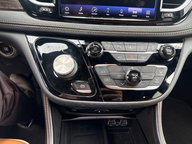 Used 2021 Chrysler Pacifica Pinnacle AWD/4WD image 31