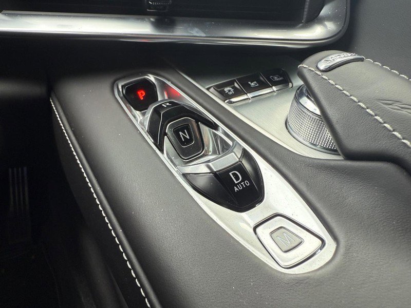 Used 2024 Chevrolet Corvette Stingray Premium Cpe w/ Z51 Performance Package image 21