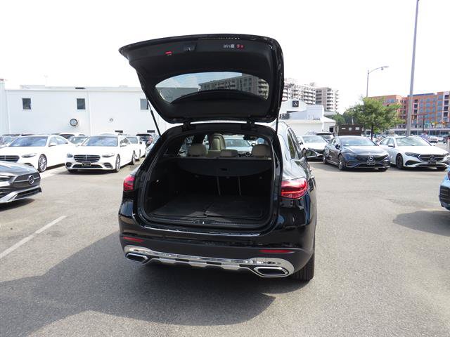 Used 2026 Mercedes-Benz GLC 300 4MATIC image 33