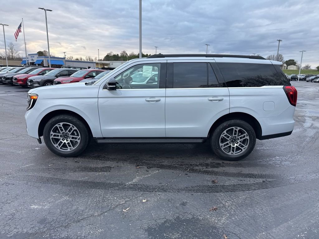 New 2025 Ford Expedition Active image 13