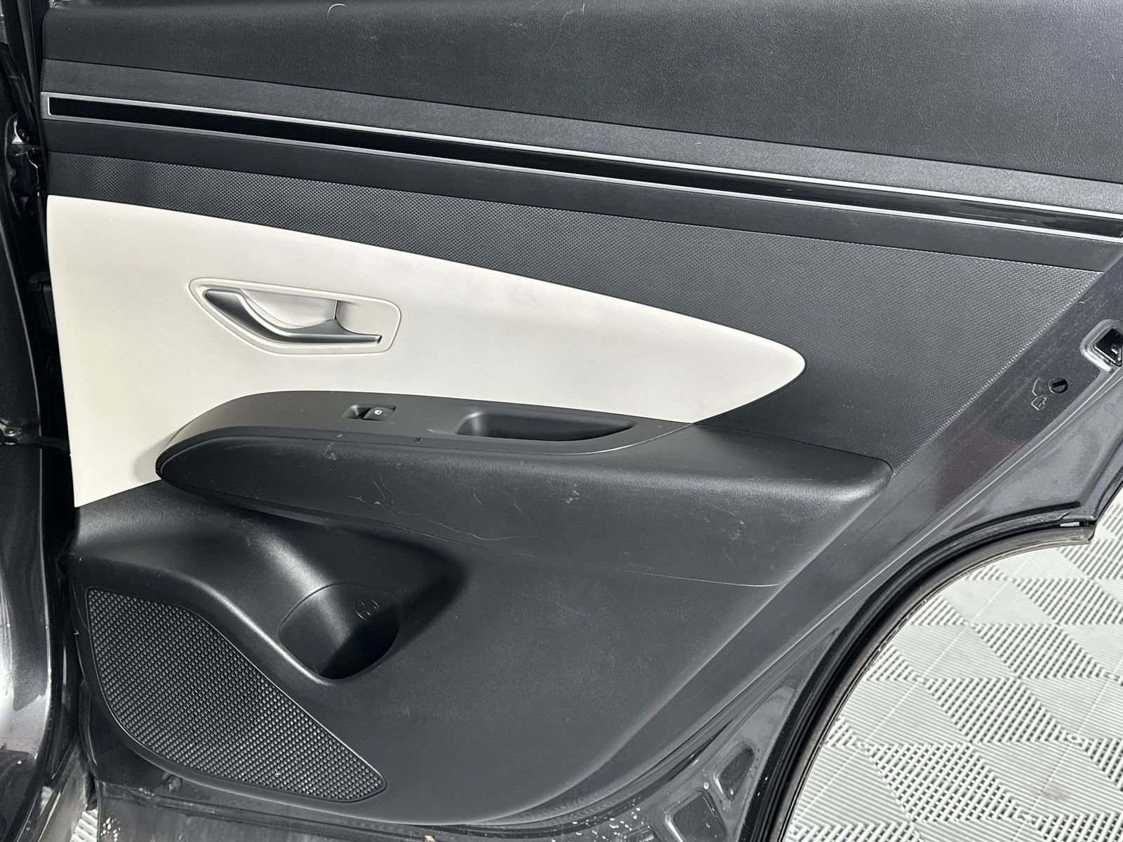 Used 2022 Hyundai Tucson SE image 32